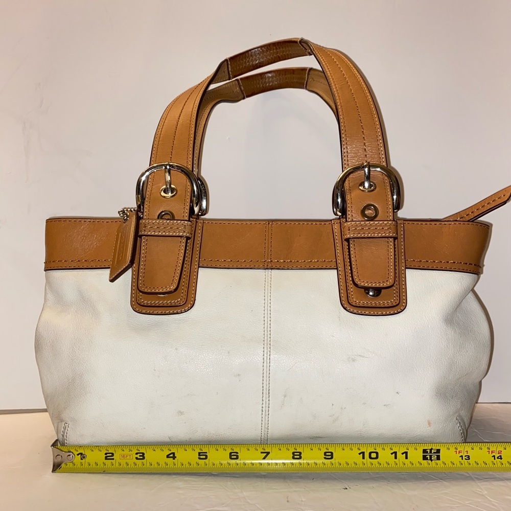 Coach Cream Shoulder Bag - Picture 5 of 8